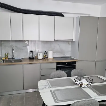 Modern Seaview Apartman