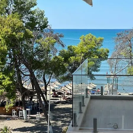 Modern Seaview Apartment Sakes